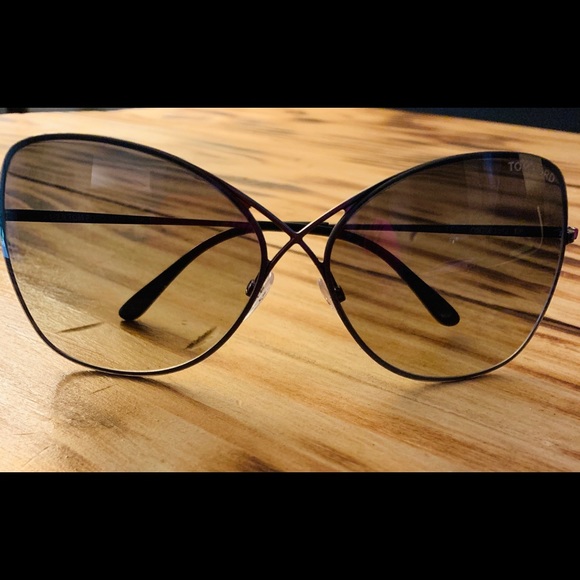 Tom Ford Sunglasses - Picture 4 of 5